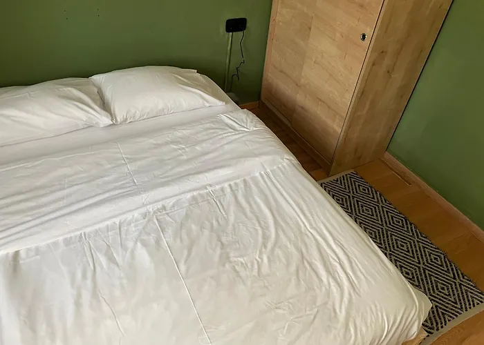 Paloma Free Parking House *