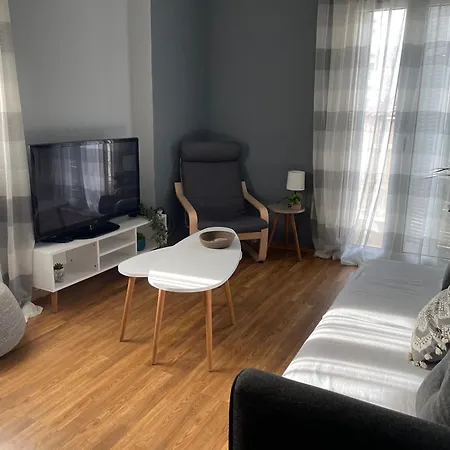 Paloma Free Parking House